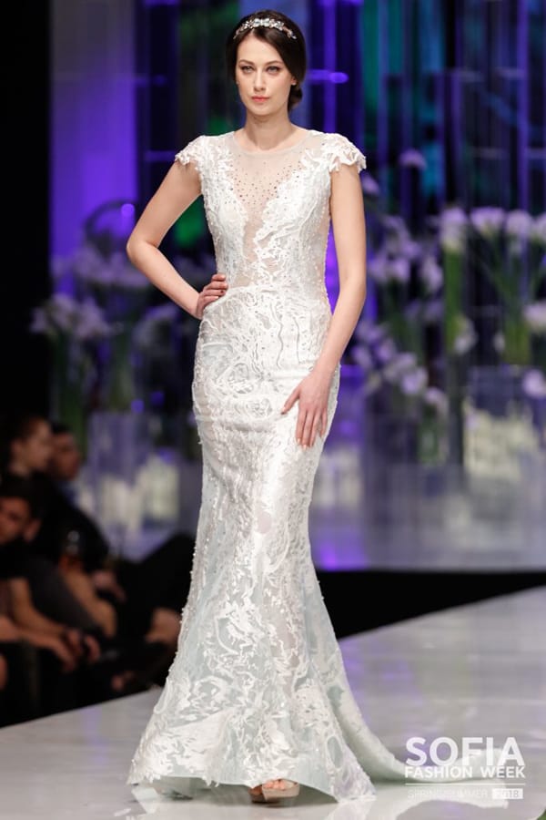 Христо Чучев показа стилна булчинска колекция с  пролетни акценти